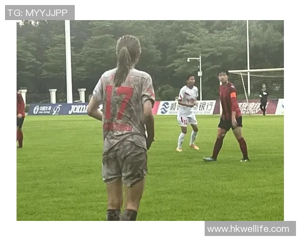 球星卡足球女足崛起：关注女性运动员的光辉瞬间与未来发展